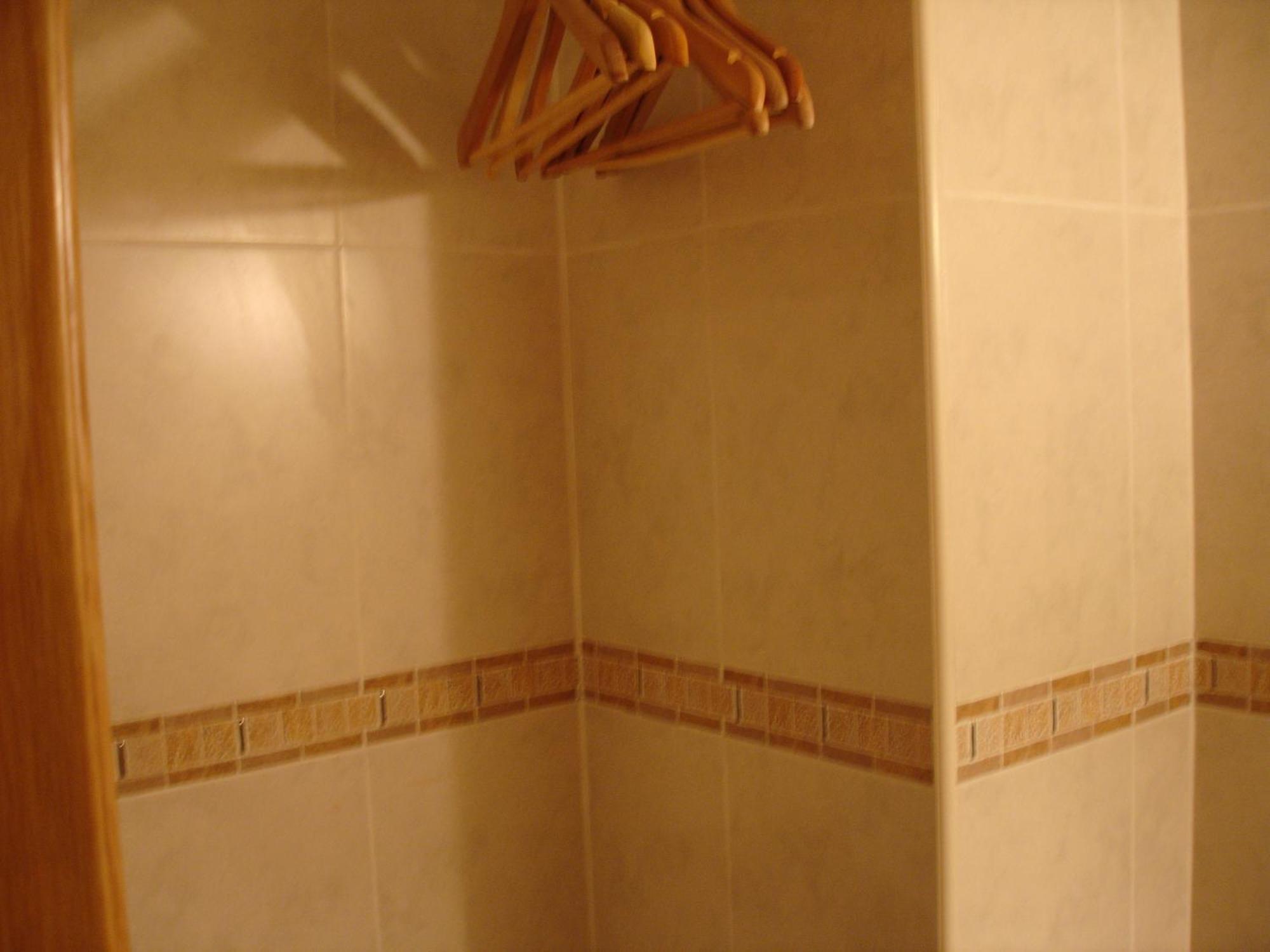 Hostal Puerta Bonita Vista Alegre Madrid Exteriör bild