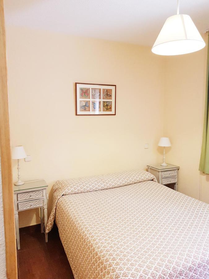 Hostal Puerta Bonita Vista Alegre Madrid Exteriör bild