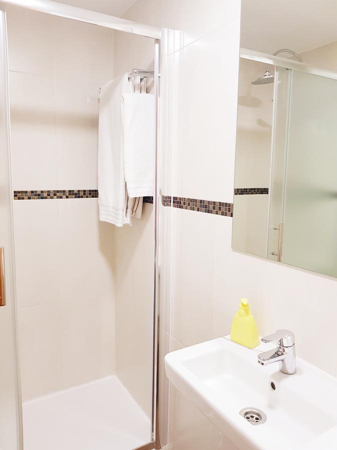 Hostal Puerta Bonita Vista Alegre Madrid Exteriör bild