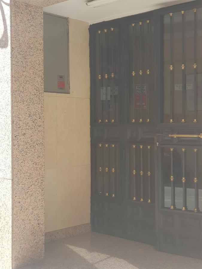 Hostal Puerta Bonita Vista Alegre Madrid Exteriör bild