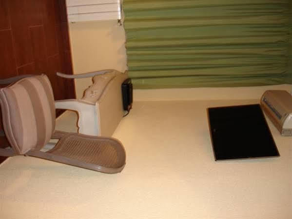 Hostal Puerta Bonita Vista Alegre Madrid Exteriör bild